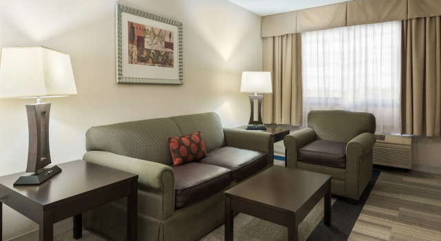 Holiday Inn Express & Suites Kendall East Miami by IHG