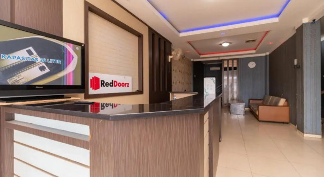 RedDoorz @ Jalan Gajah Mada Lampung, Rezerwuj Hotel Tanjungkarang-Telukbetung Sumatra
