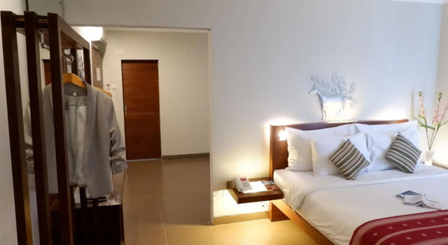 Полулюкс Burza Hotel