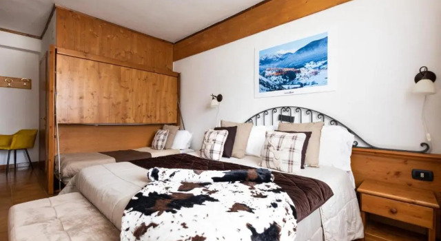 Трёхместный номер Standard Hotel Iris