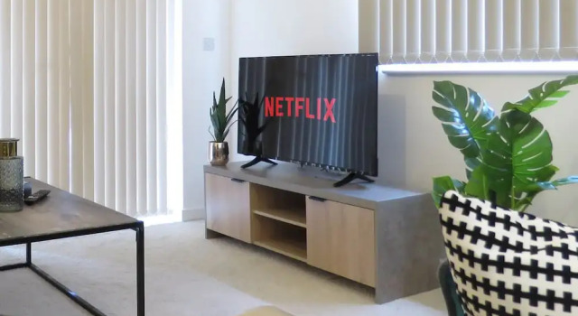 Tudors eSuites Apartment with 4 Beds, Varaa Huoneisto Asunnot kohteessa Merseyside, Huoneisto