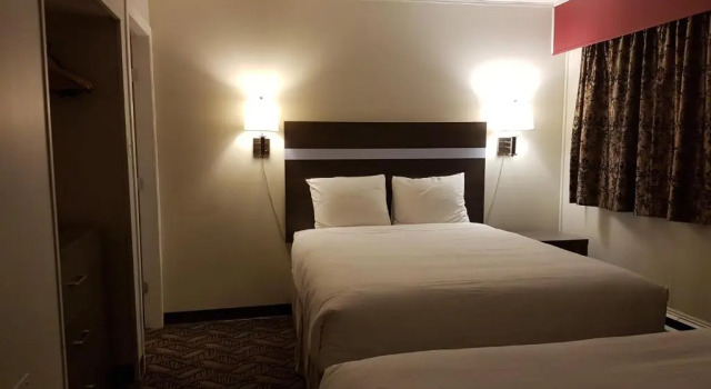 Семейный номер Standard Holiday Motel & RV Resort