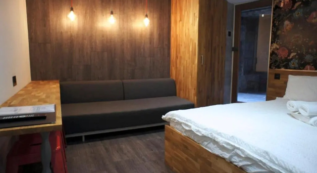 Студия Brick Lane Studios