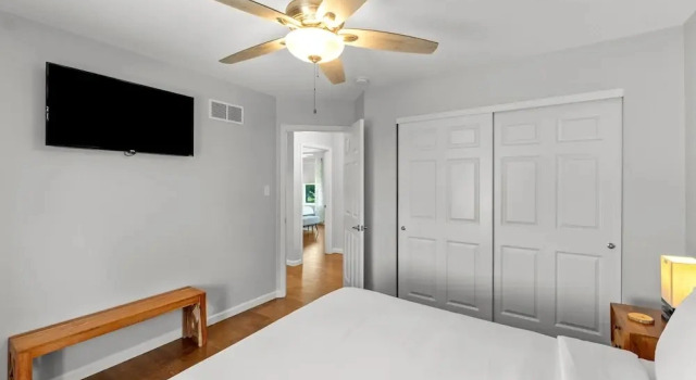 Modern Home W/garage Near SLU JZ Vacation Rentals, Book Feriehus Villaer i Missouri, Villa