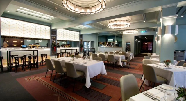 Семейный номер Standard Tattersalls Hotel