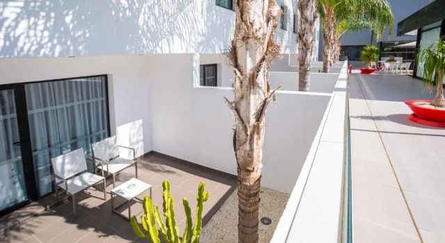 Полулюкс Migjorn Ibiza Suites & Spa