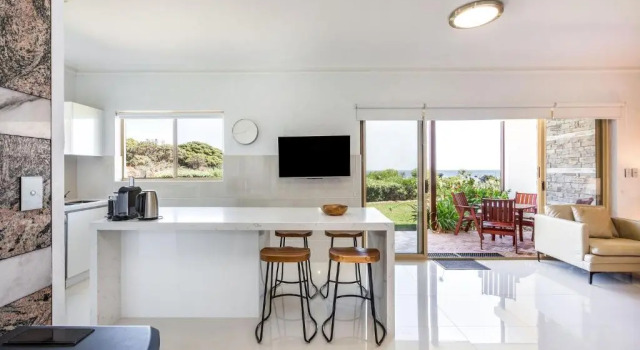 Апартаменты с 2 комнатами Canal Rocks Beachfront Apartments