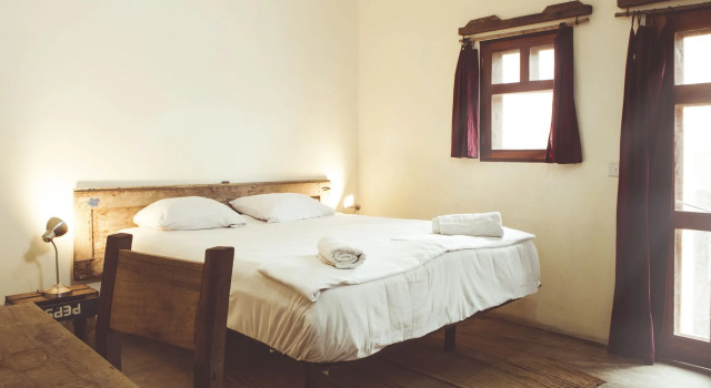 somewhere nice - Hostel