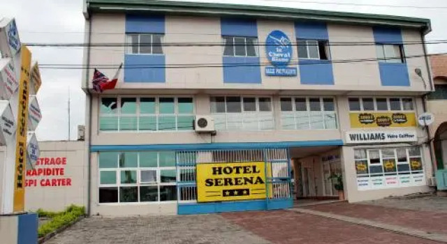 Hotel Serena Akwa-Nord, Boek Hotel Douala Wouri