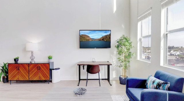 Loft with Views-King Bed-Close to Shop/Dine-Parking 4011, Забронировать Апартаменты/квартира Финикс 