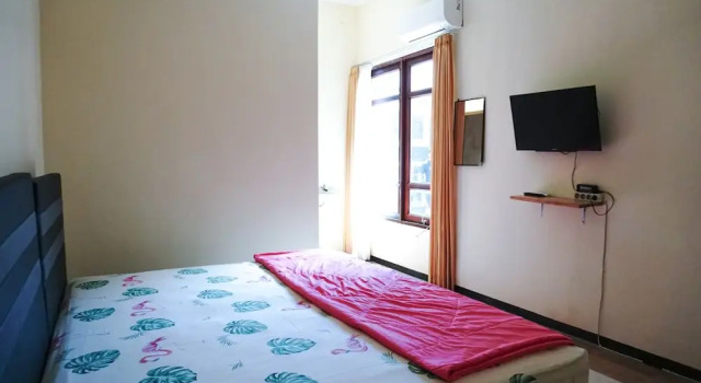 Deluxe Dreier Zimmer Green Surabaya Homey