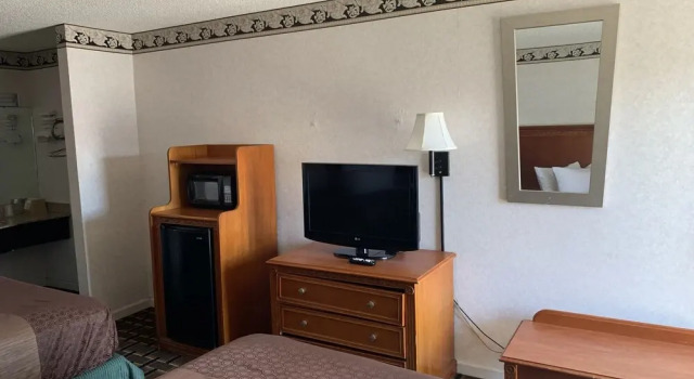 Четырёхместный номер Standard Heritage Inn