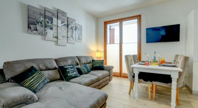 Rosa del Lago Apartment