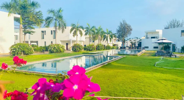 Коттедж Saint Simeon Resort Villa Owner