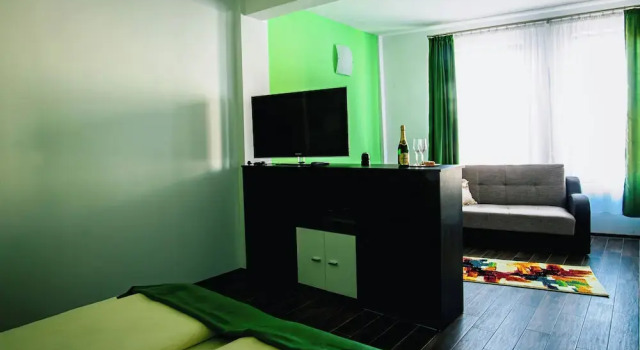 Colors Residence, Забронировать Отель Бизнес-отели Клуж-Напока, рядом с Dormition of the Theotokos Cathedral, 4* 5*