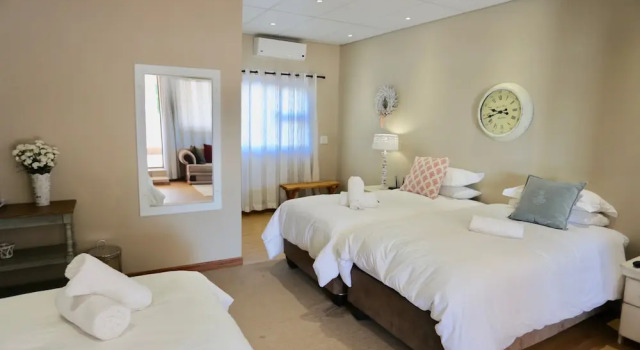 Трёхместный номер Standard с балконом Boutique Guesthouse Mariental