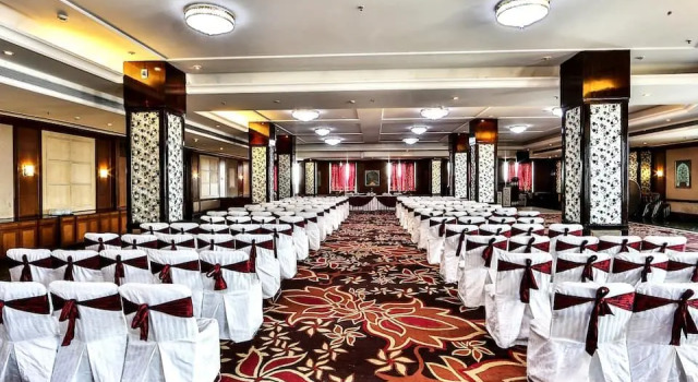 Hotel Asian Park, Забронировать Отель Сринагар Jammu & Kashmir Ski, рядом с Lal Chowk Ghantaghar