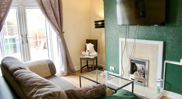 Ground Floor 2 Bedroom Flat, Забронировать Апартаменты/квартира Престонфилд Эдинбург, рядом с John McIntyre Conference Centre