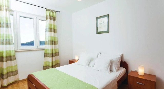 5 Bedroom Cozy Home In Prizba, Prenota Hotel Prižba 