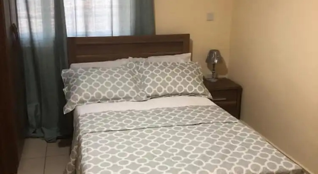Четырёхместные апартаменты Comfort с балконом Isaac Anthony Homes