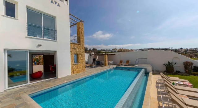 Вилла Deluxe BLUE CORAL BEACH VILLAS three exclusive villas - Poseidon - Nautilus - Oceanos - and - Baby Coral bungalow