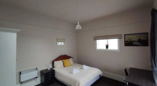 5 Large Bedroom Villas Suitable for 10People (CBD)