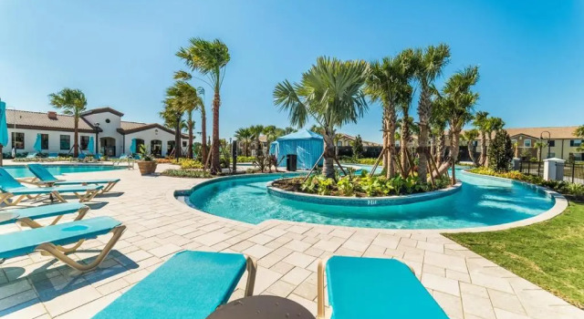 # 2112 Rome Drive, Buchen Sie Hotel Hotels in Four Corners mit Pool, Schwimmbad