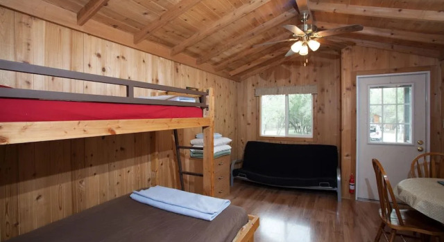 Medina Lake RV Campground, Prenota Campeggio Helotes Texas