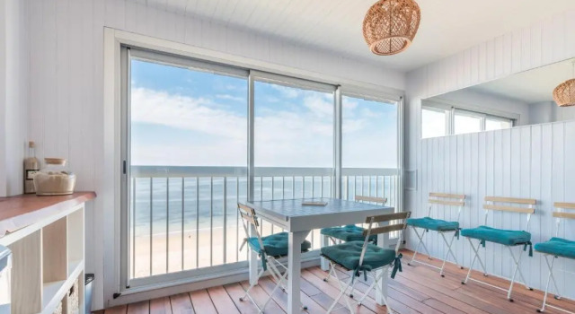 Апартаменты Appartement surplombant la plage de bonne source