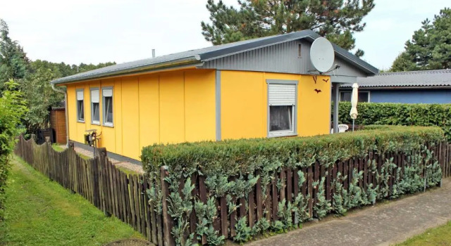 Коттедж с 2 комнатами Ferienhaus Klein Quassow SEE 8771