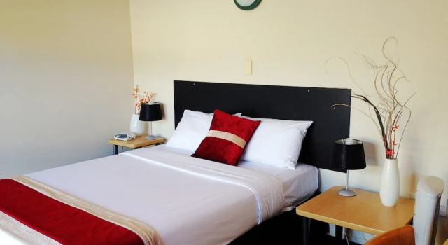 Люкс Deluxe Aurora City Suites Motel