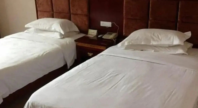 Zhushan Hotel, Забронировать Отель Шиянь Хубэй