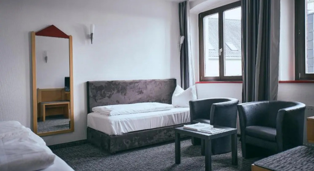 Трёхместный номер Standard Hotel Roter Hahn
