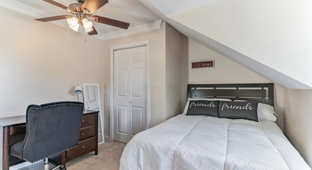 Leo Farm Villa - Beautiful Country Retreat 5 Bedroom Villa by RedAwning, Book Farm Stay Bel Alton United States of America