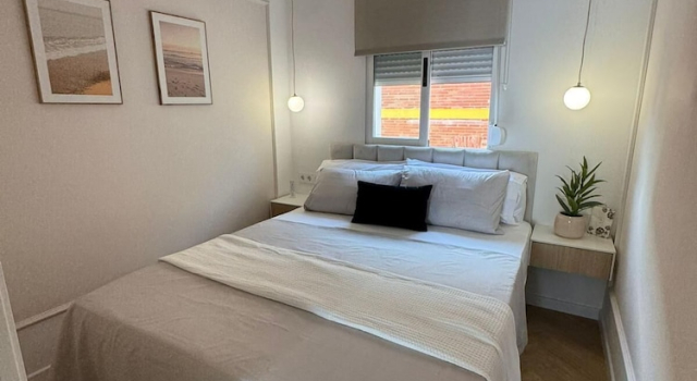 Апартаменты Comfort Beachfront Apartment with Sea View