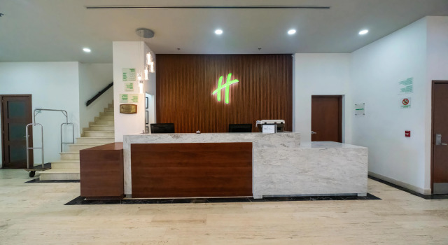 Holiday Inn Uruapan, Book Hotel Hoteller i Uruapan med parkering, Parkering