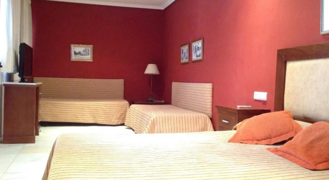 Трёхместный номер Standard Hotel Maestre