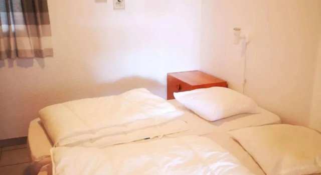 Appartement Port Barcarès, 2 pièces, 4 personnes - FR-1-195-10, Book Lejlighed Hoteller i Corbières med parkering, Parkering