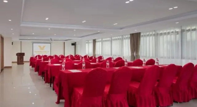 Vienna 3 Best Hotel, Забронировать Отель Отели Чэньчжоу с парковкой, Парковка
