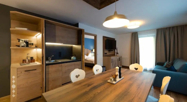 Апартаменты с 2 комнатами Sepp & Hannis Suiten im Dorf