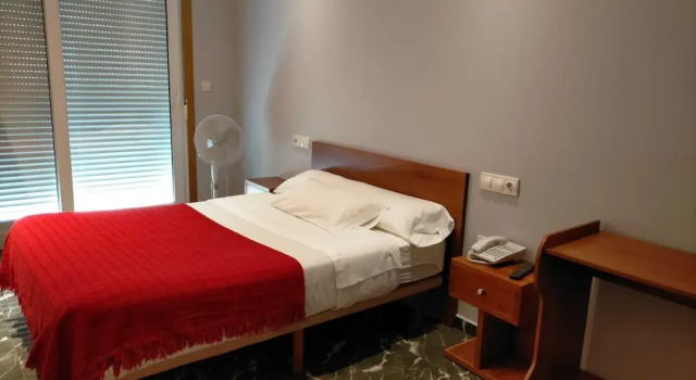 Condado de Zeus, Prenota Hotel  