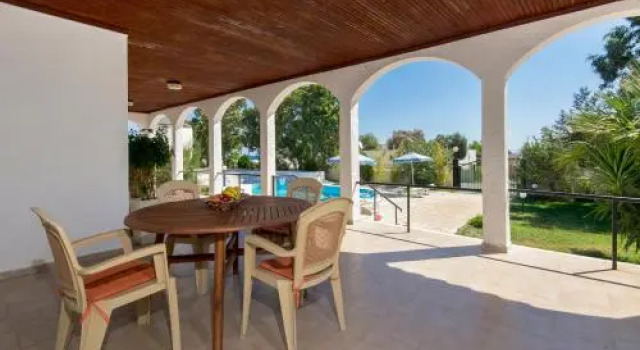 Villas Mina and Studios, Забронировать Апарт-отель Апарт-отели Киотари, Апарт-отель