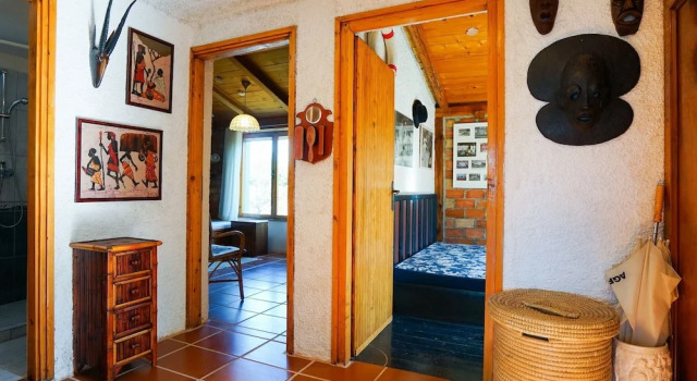 Charming Holiday Home in Banj With Private Terrace, Book Hotel Banj Pasman Island
