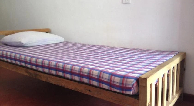 Backpacker.Lk Hostel Habarana, Забронировать Хостел Отели Хабарана с парковкой, рядом с Habarana Lake, Парковка