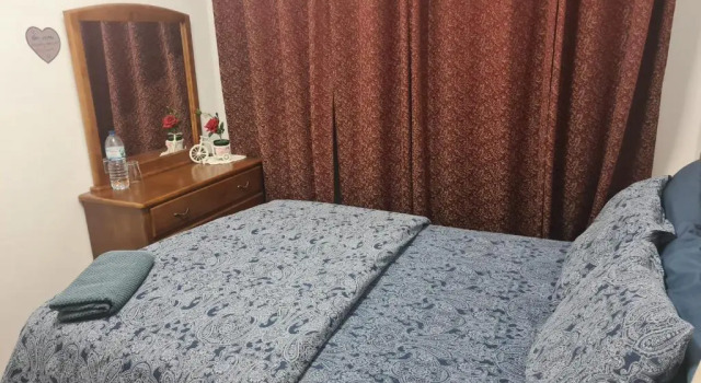 Lovely Room For Rent, Book Hotel Hoteller i Odivelas med parkering, Parkering