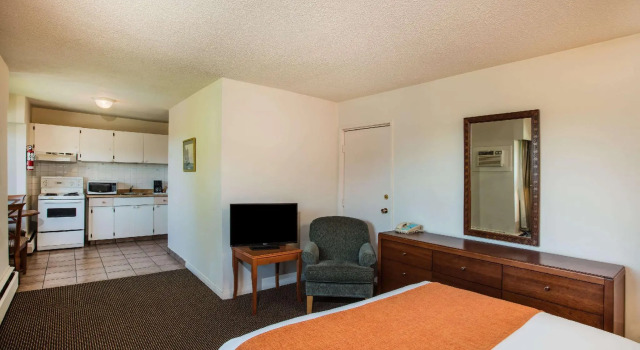 Люкс Howard Johnson Hotel - Victoria