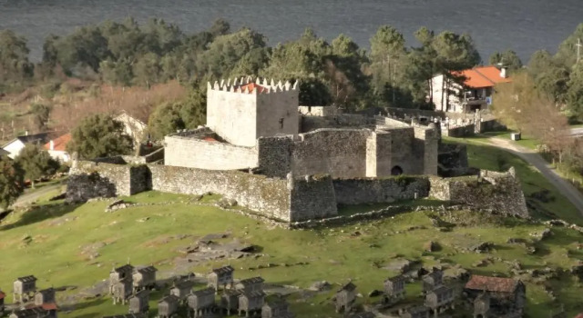 Коттедж GoToGeres - Casa da Cerejeira - Casas de Alem
