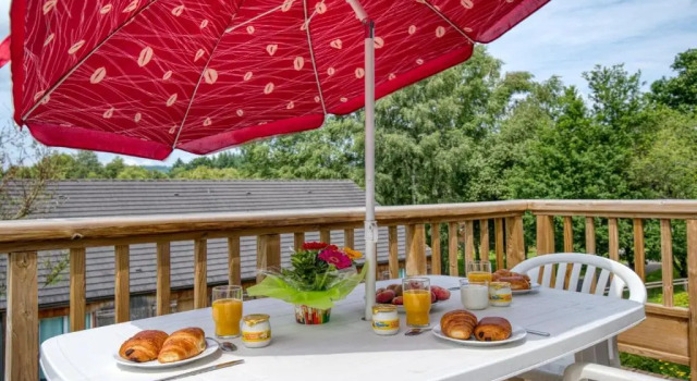 Коттедж с 2 комнатами Vacancéole - Residence le Domaine du Bosquet