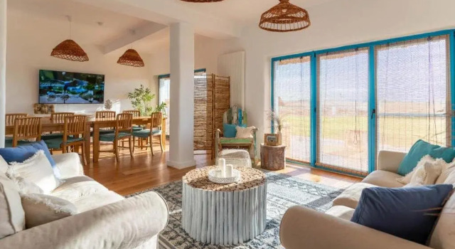 La Iaz, Rezervovat Hotel Hotely v Danube Delta s parkováním, Parkování