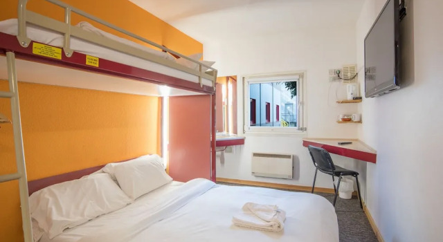 Четырёхместный номер Standard Metro Inns Teesside